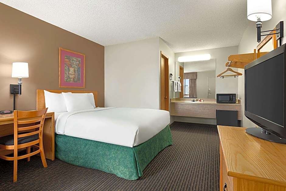 Travelodge by Wyndham Wellington