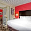 La Quinta Inn & Suites by Wyndham Elkview