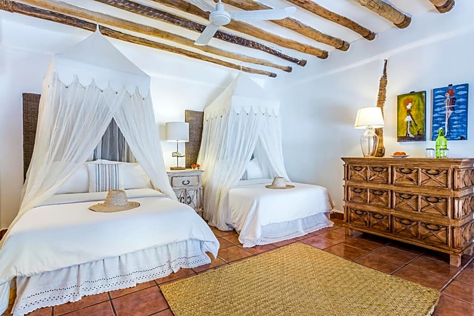 Ser Casasandra Boutique Hotel                                                                    