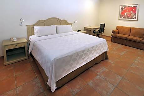 Premium King Room