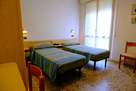 Twin Room with Private Bathroom