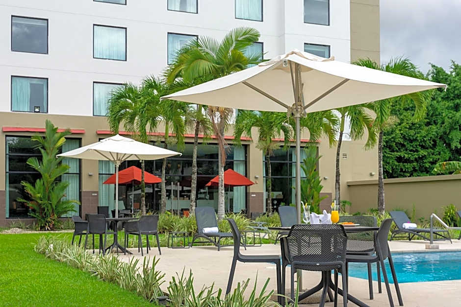Courtyard by Marriott Panama Metromall