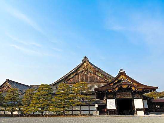 Hananobou Kinkakuji-Michi