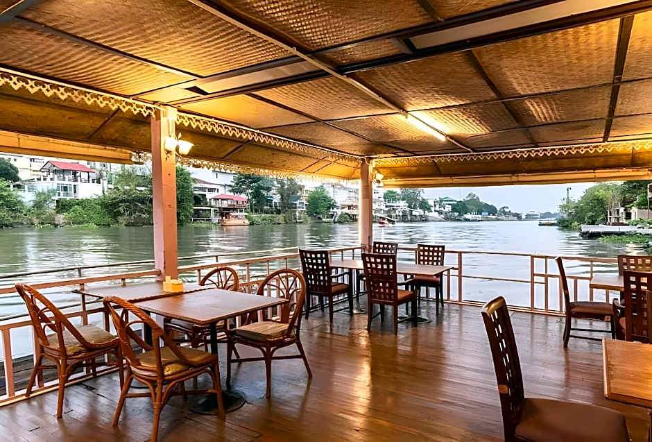 Ayothaya Riverside Hotel