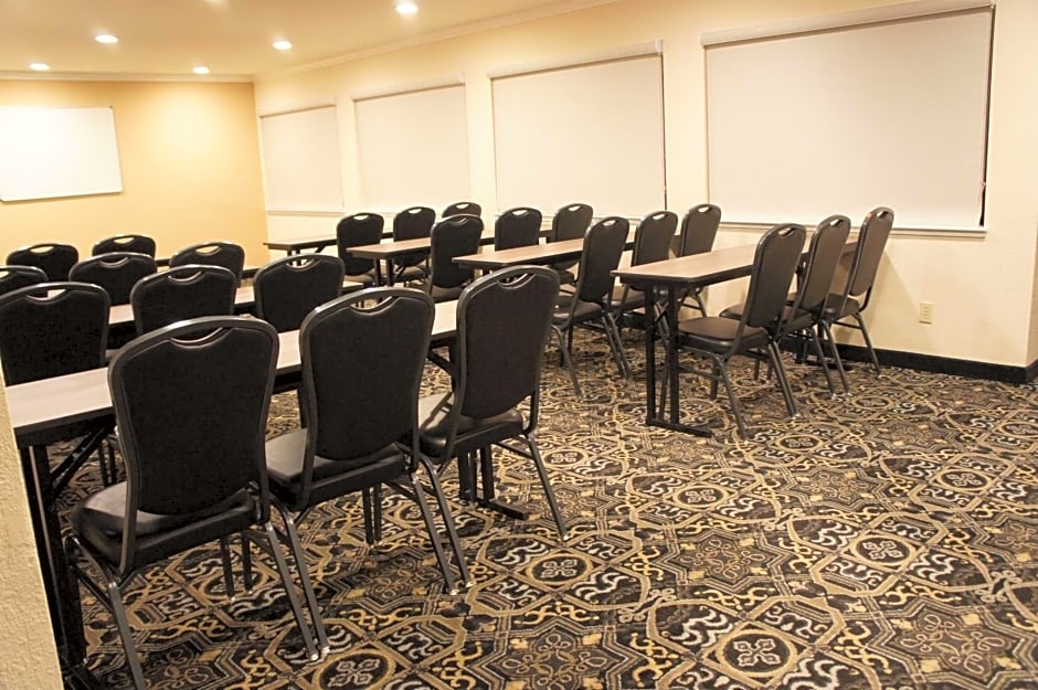 Best Western Plus Inn Of Hayward