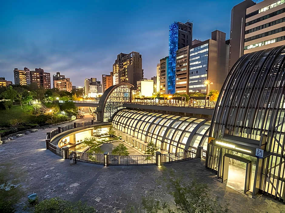 Huada Hotel