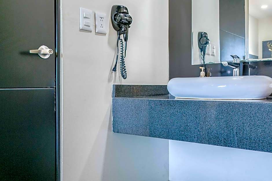 Homesuites Malecon