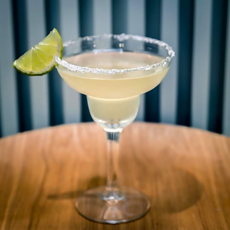 Aparthotel Mariano Cubi