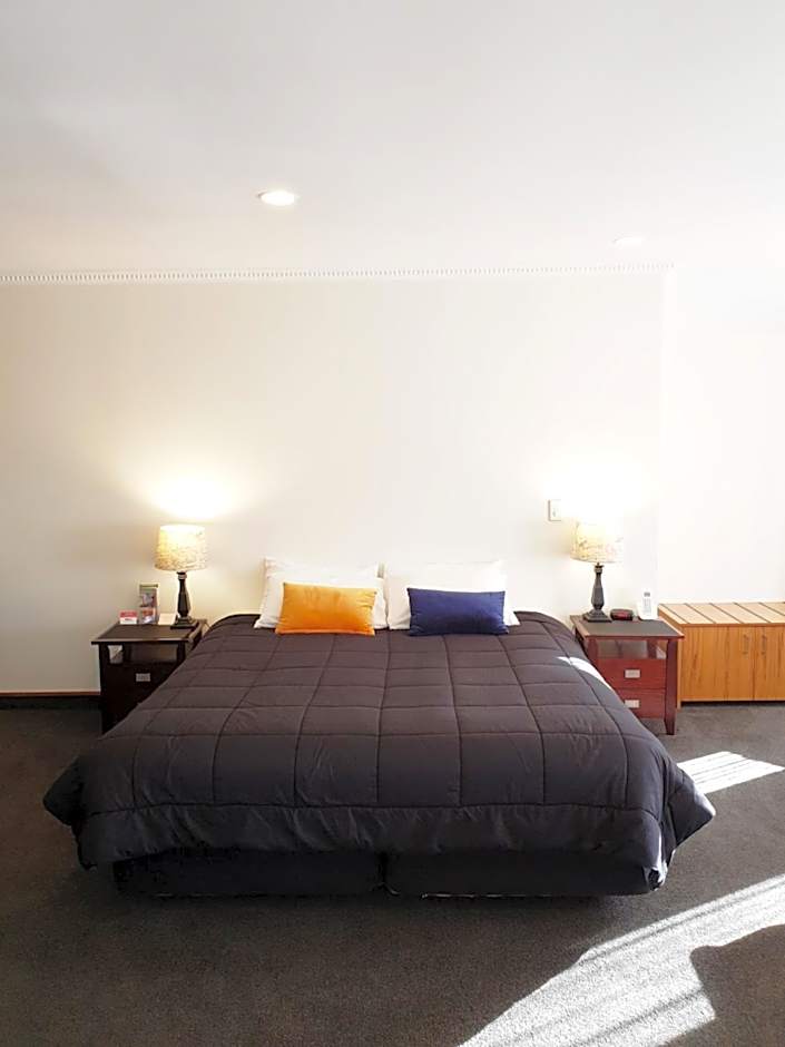 Fitzherbert Castle Motel