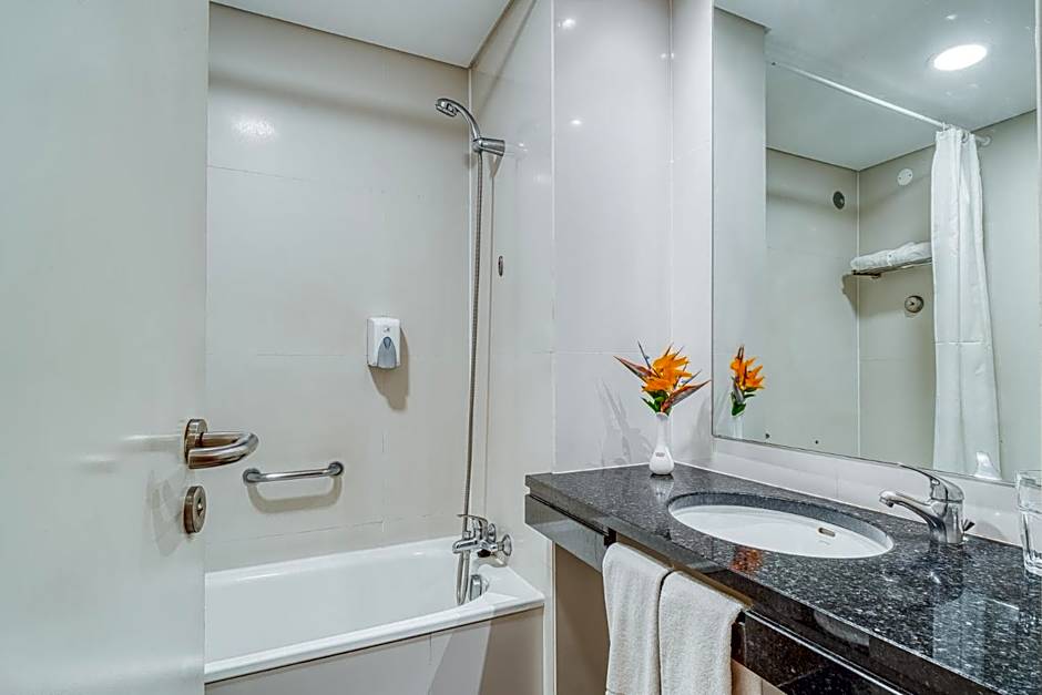 Muthu Raga Madeira Hotel