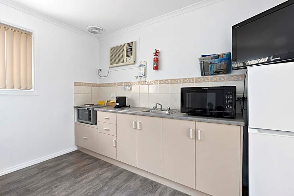 Costello Hotels - Moonta Bay Cabins