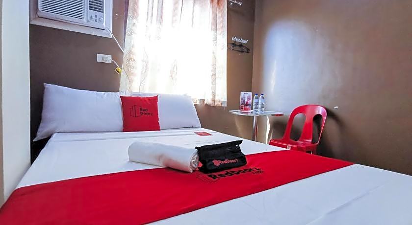 RedDoorz near Gaisano Mall Gensan