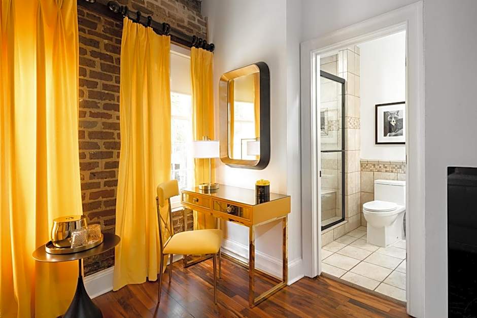 The Vendue, Downtown Art Hotel