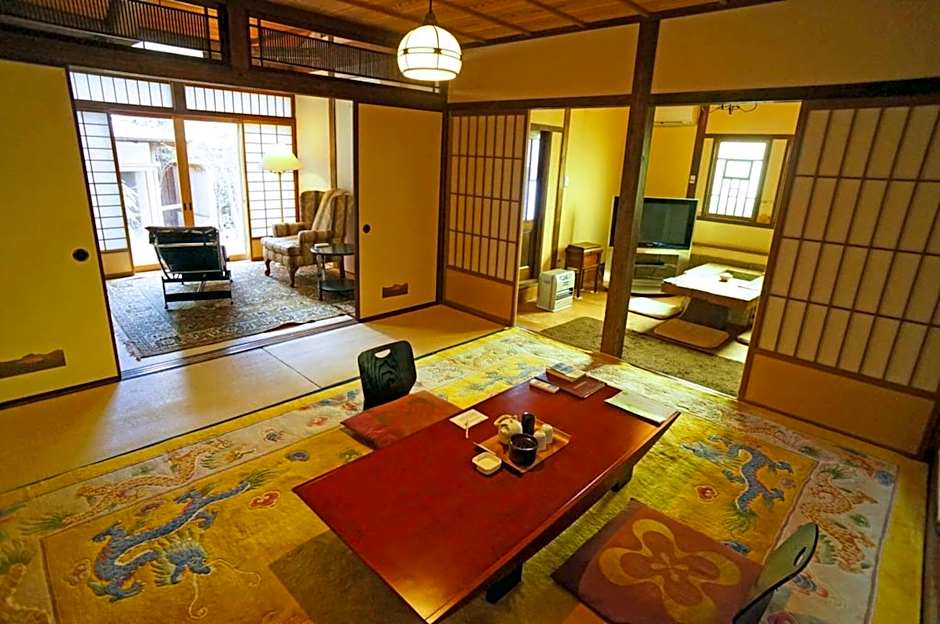 Yufuin Onsen Kishokaiuntei Muzinzo