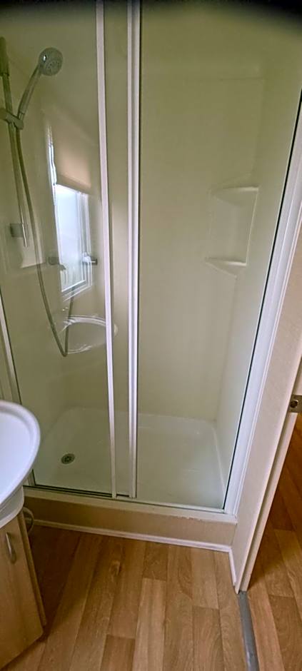 Caravan 76 snowdon summit 016