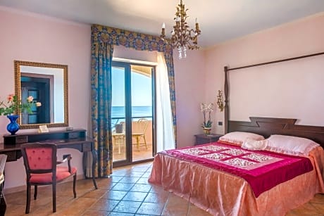 Suite with Sea View