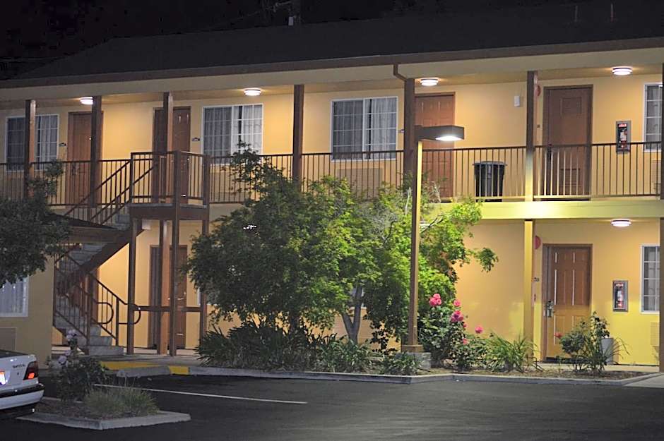 Budget Inn