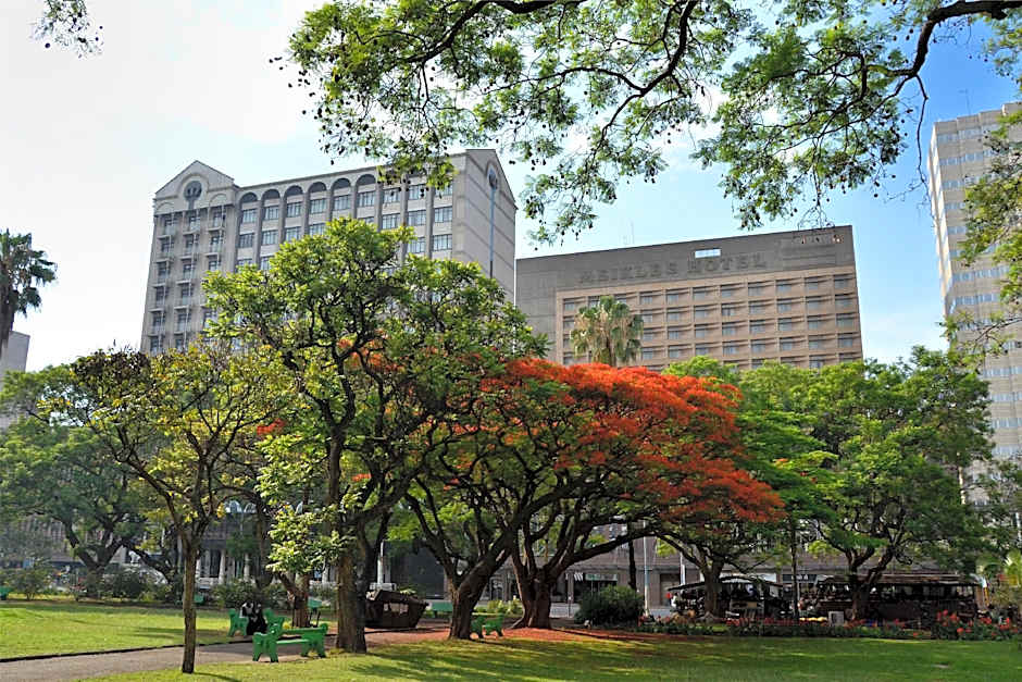 Hyatt Regency Harare, The Meikles