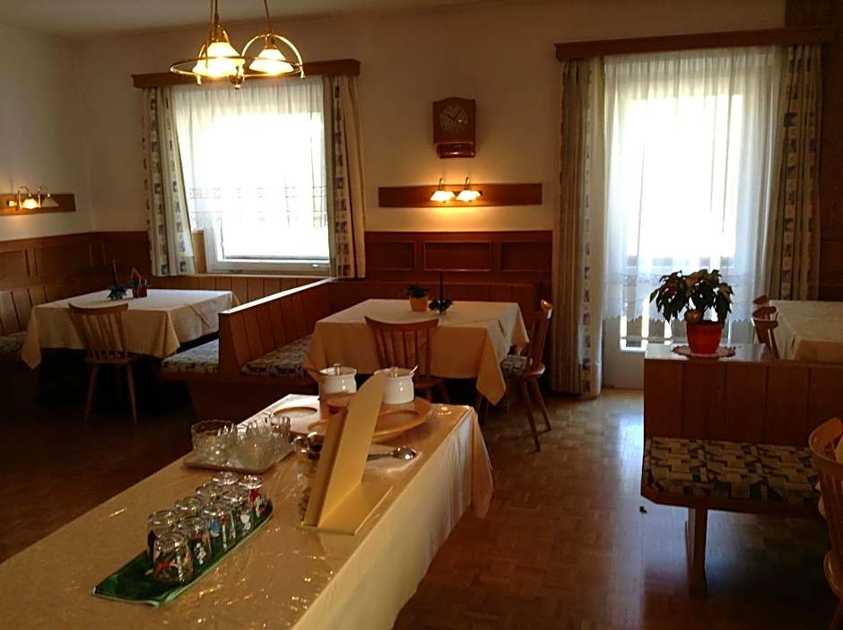 Garni Hofer