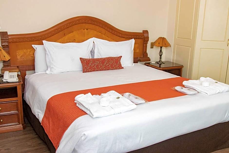 Miraflores Colon Hotel