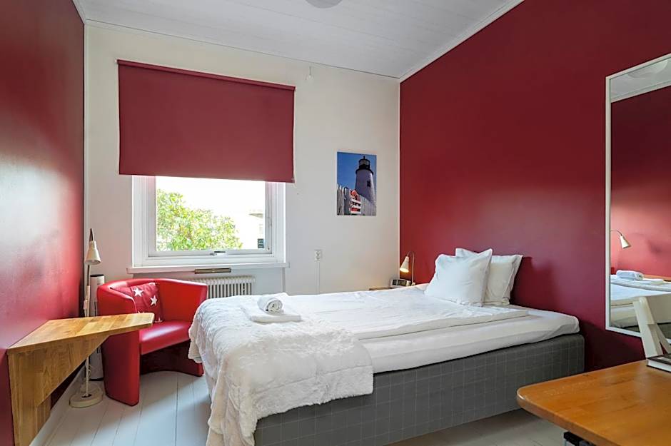 Port Hotel