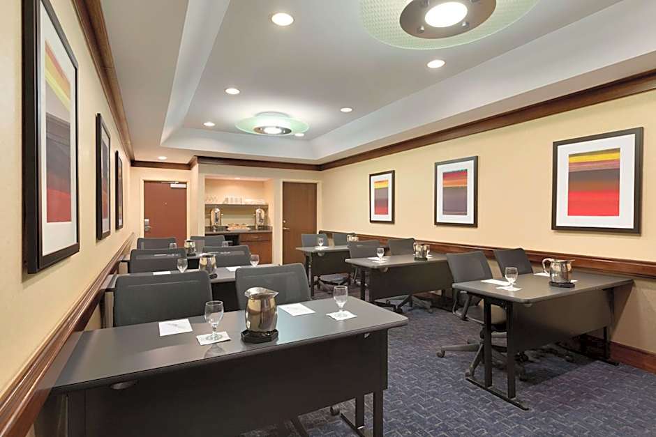 Embassy Suites by Hilton Chicago North Shore Deerfield