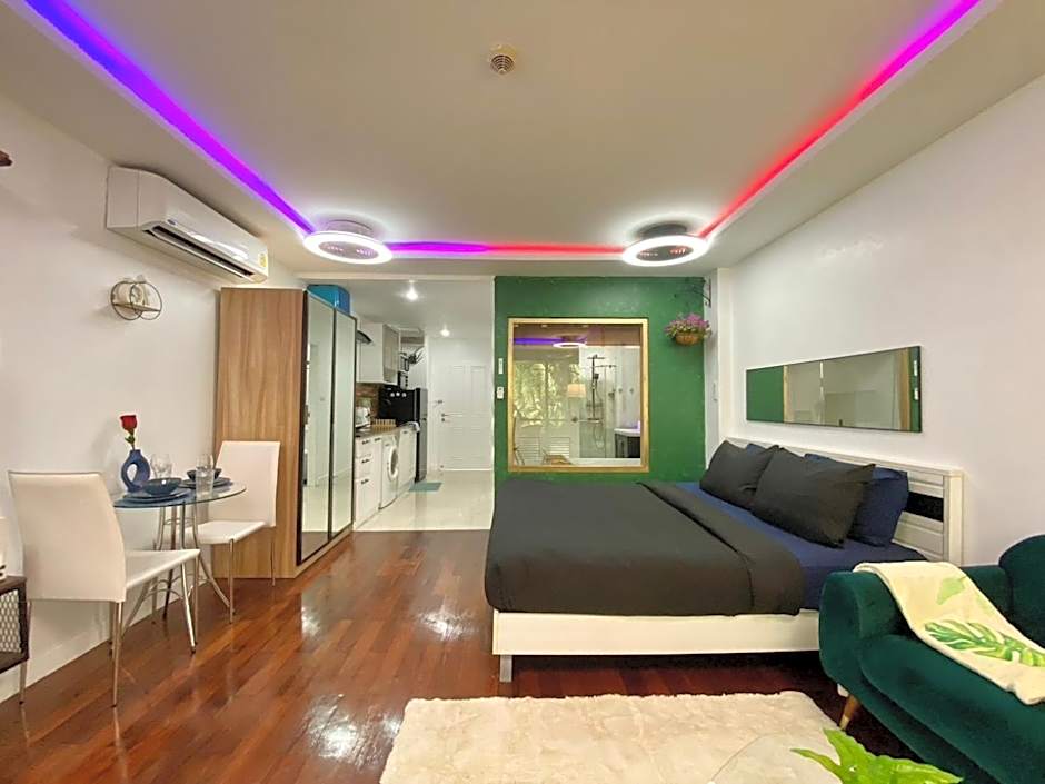 Patong - The Unity Seaview & Mountain Residence