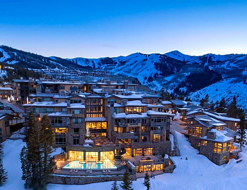 Stein Eriksen Residences