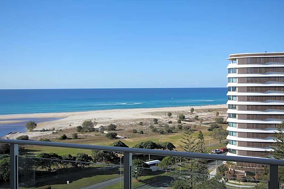 Kirra Surf Apartments
