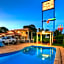 Country Roads Motor Inn