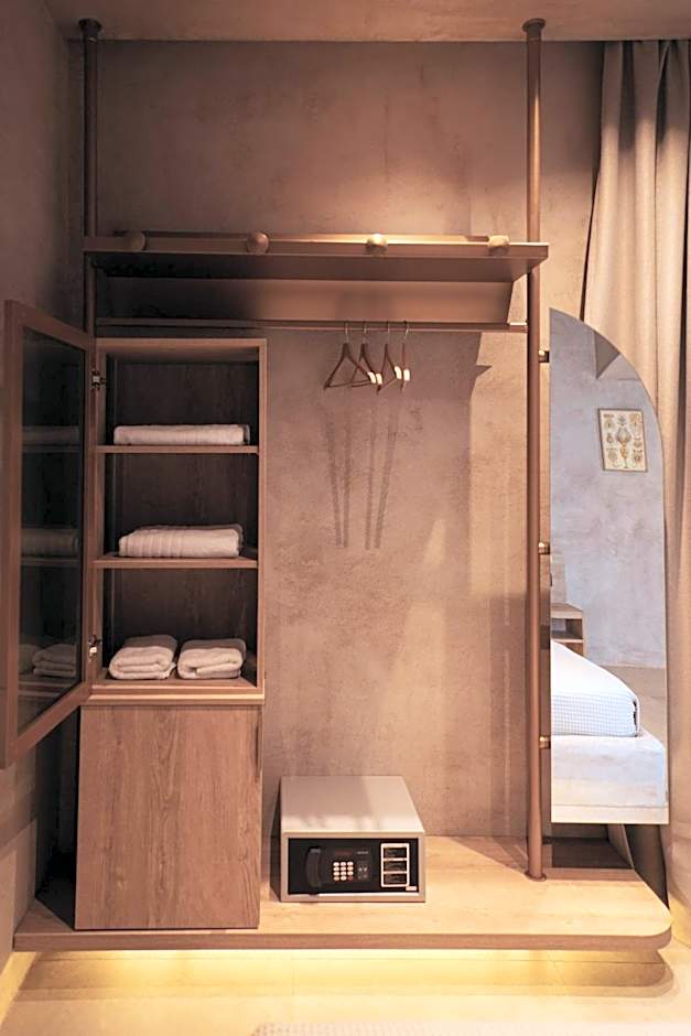 Medusa Luxury Suites