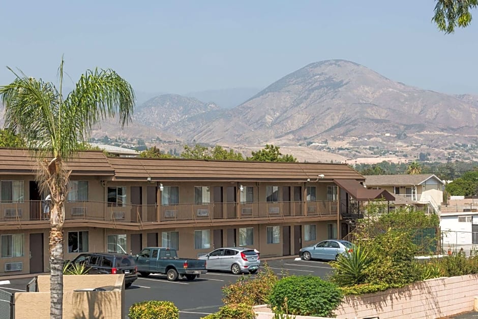 Days Inn by Wyndham San Bernardino Near San Manuel Casino