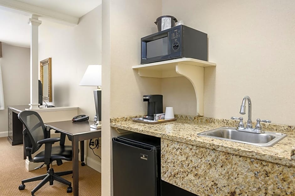 Hotel 44 North Freeport Brunswick