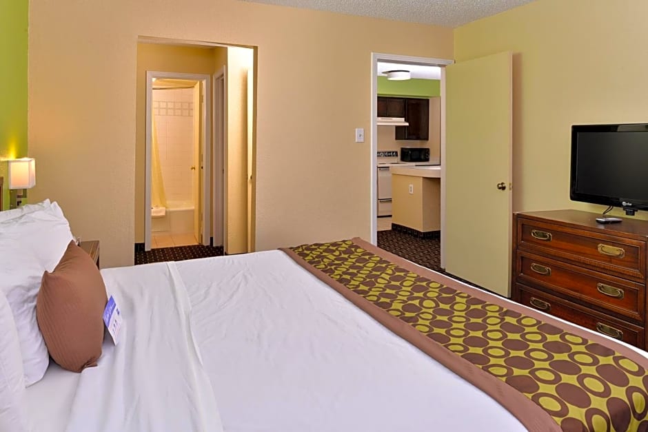 Americas Best Value Inn & Suites Extended Stay Tulsa