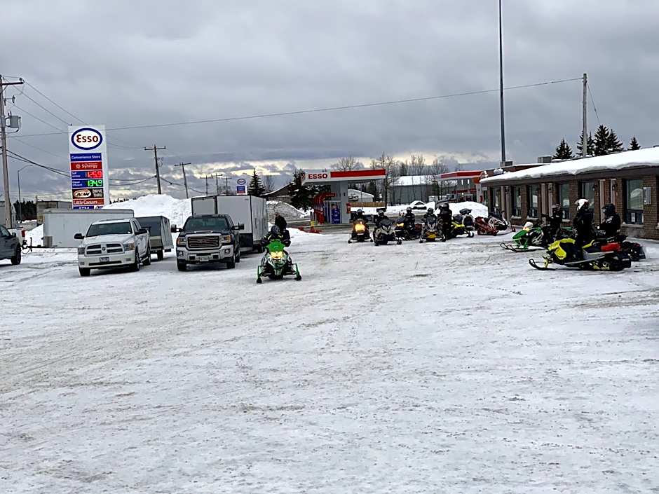 Travelodge by Wyndham Cochrane South