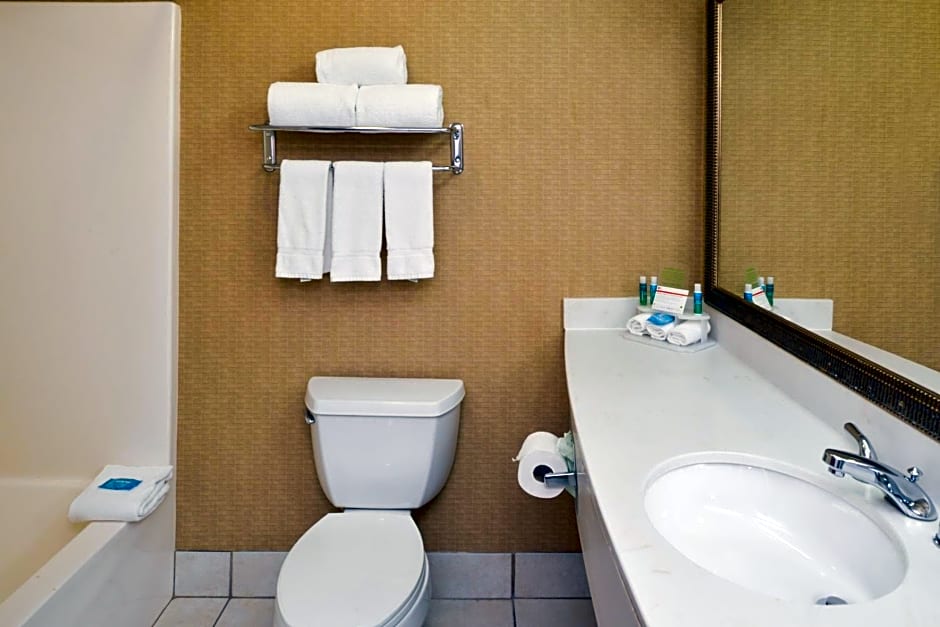 Holiday Inn Express Hotel & Suites North Little Rock, an IHG Hotel