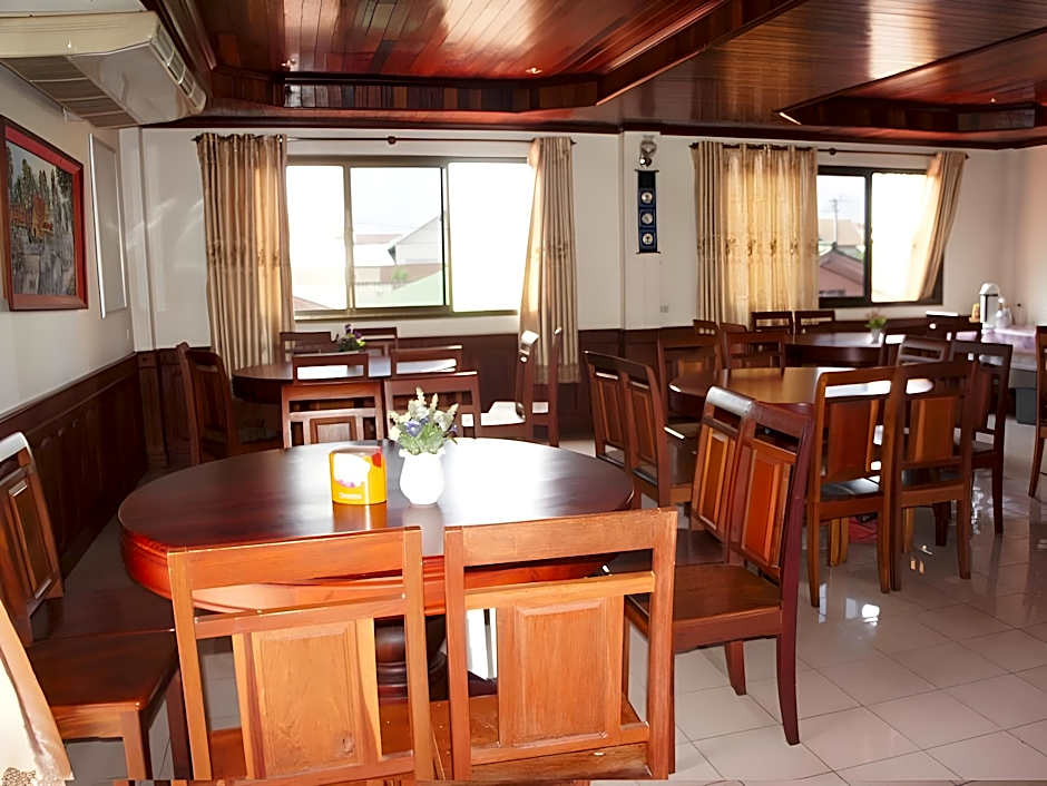 Sisavath Hotel