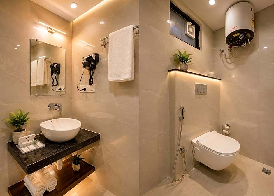 Hotel Sugandh Retreat