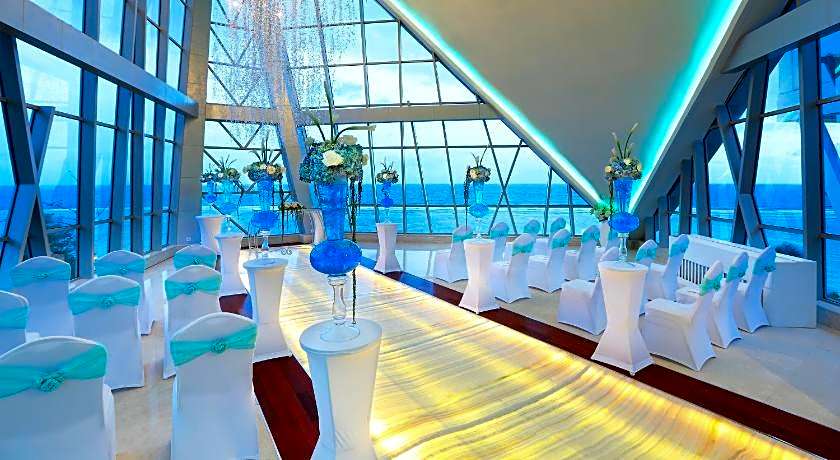 Samabe Bali Suites & Villas