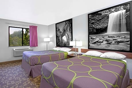2 Double Beds Non-Smoking