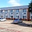 Red Roof Inn & Suites Euless - DFW Airport Southwest