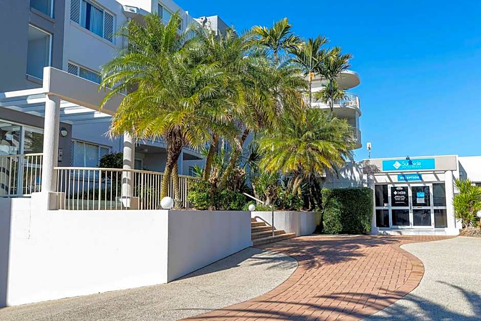 Surfside Buddina Beachfront 3bed Apt - Direct Beach Access