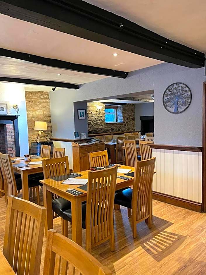 The Yew Tree at Longhope