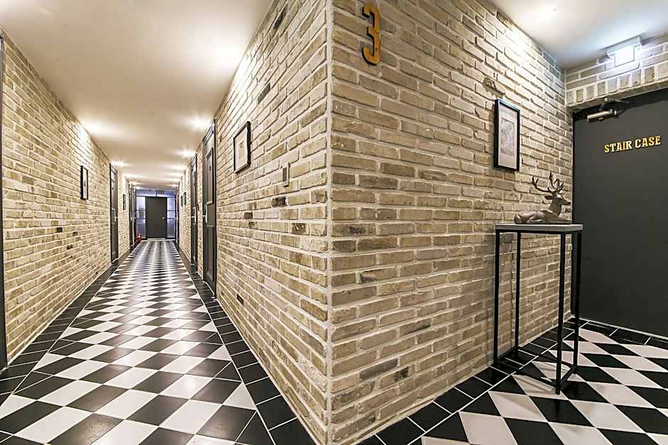 Changwon Brown-dot Hotel Myeongseo