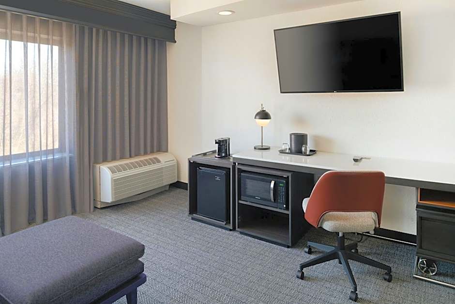 Courtyard by Marriott Providence Lincoln