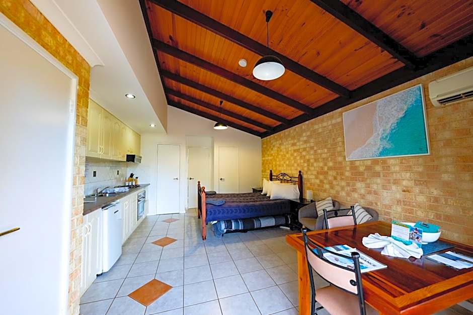 Esperance Foreshore Apartments