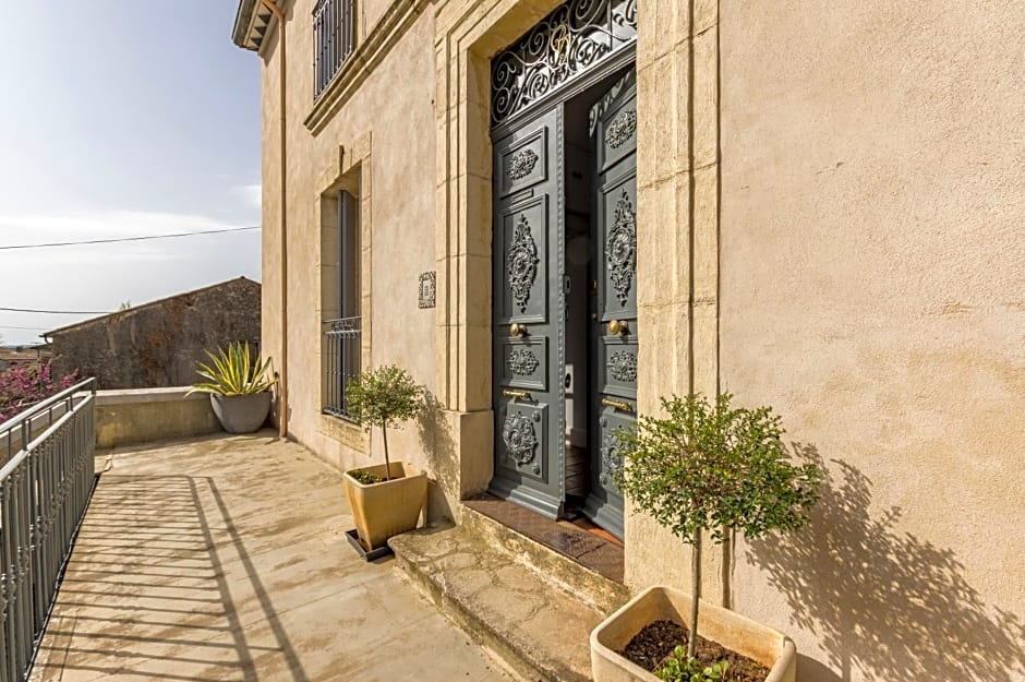 Maison Dix Chambres d'hôtes et Espace SPA Bien être