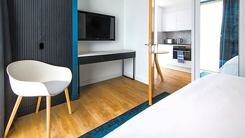 StayBridge Suites Cardiff By IHG