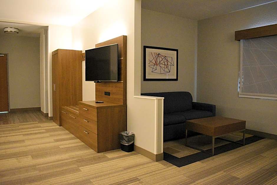 Holiday Inn Express Hotel & Suites Lincoln South By IHG