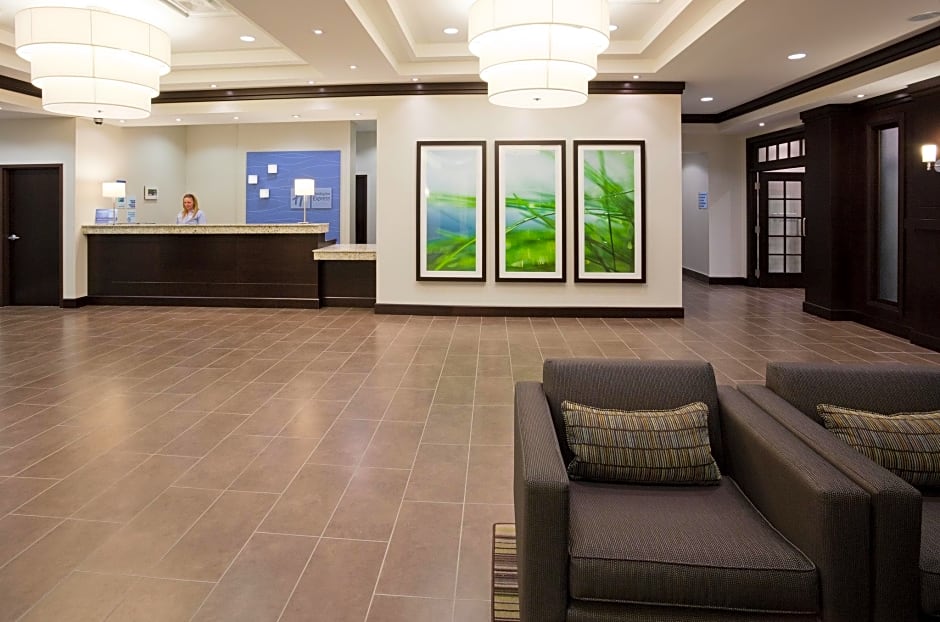 Holiday Inn Express & Suites New Liskeard By IHG